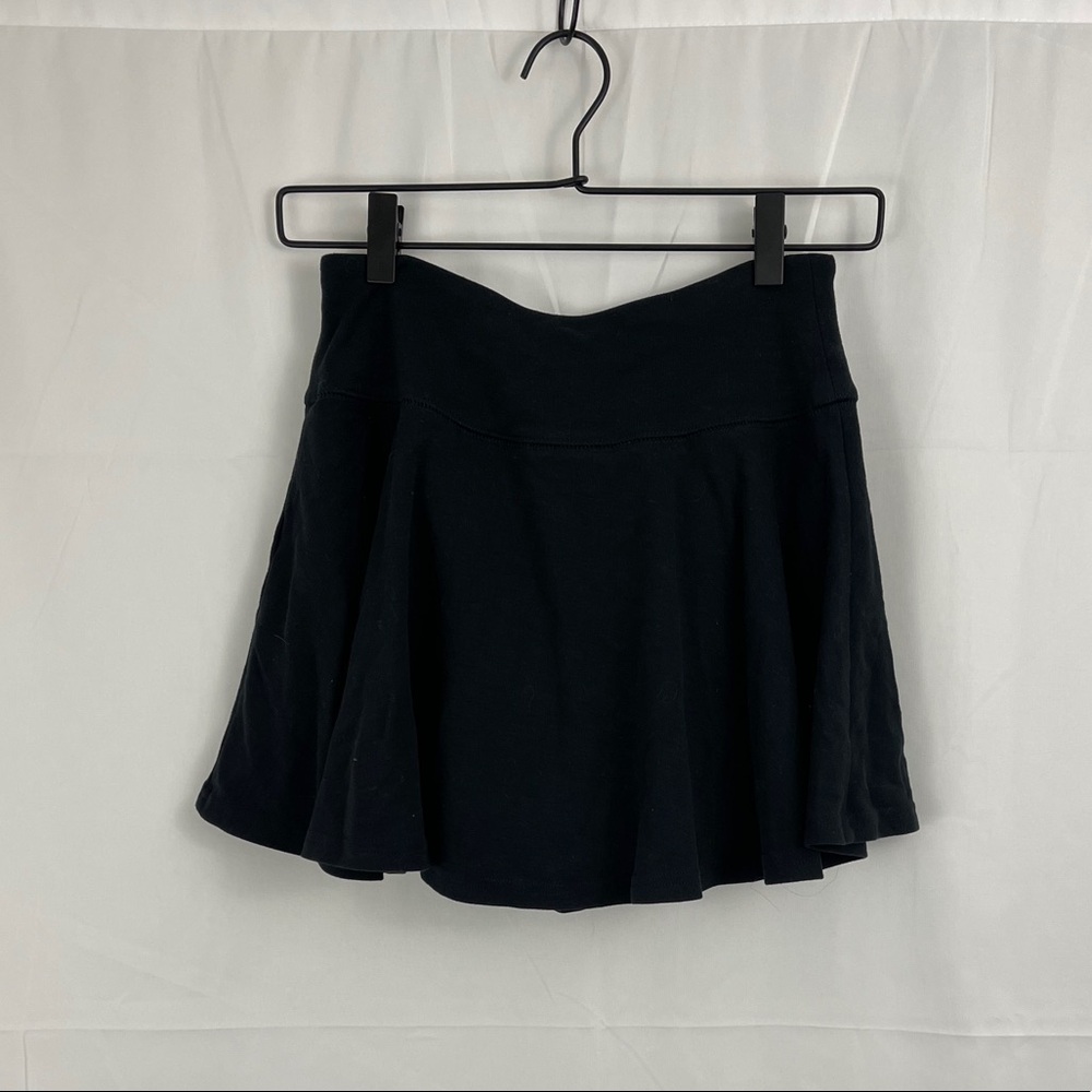 black hollister skater skirt